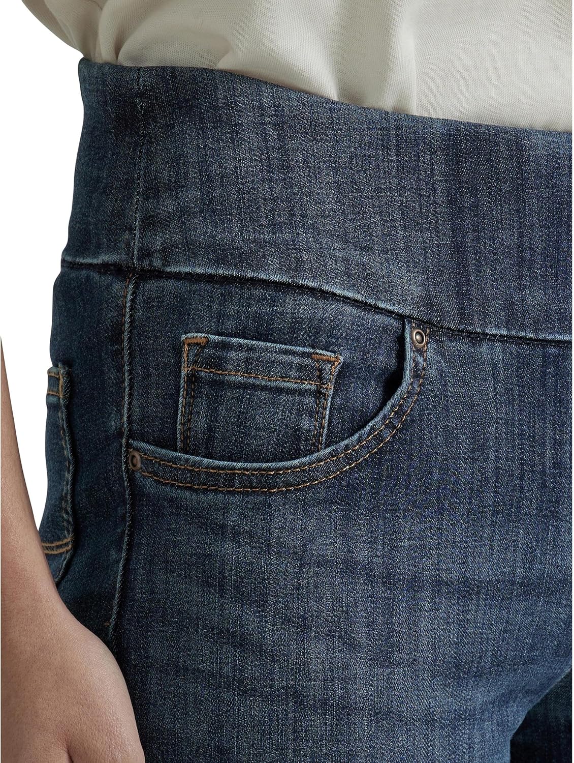 Women's Sculpting Slim Fit Slim Leg Pull On Jean
